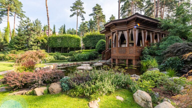 How Do You Take Care Of Roses In The House?
